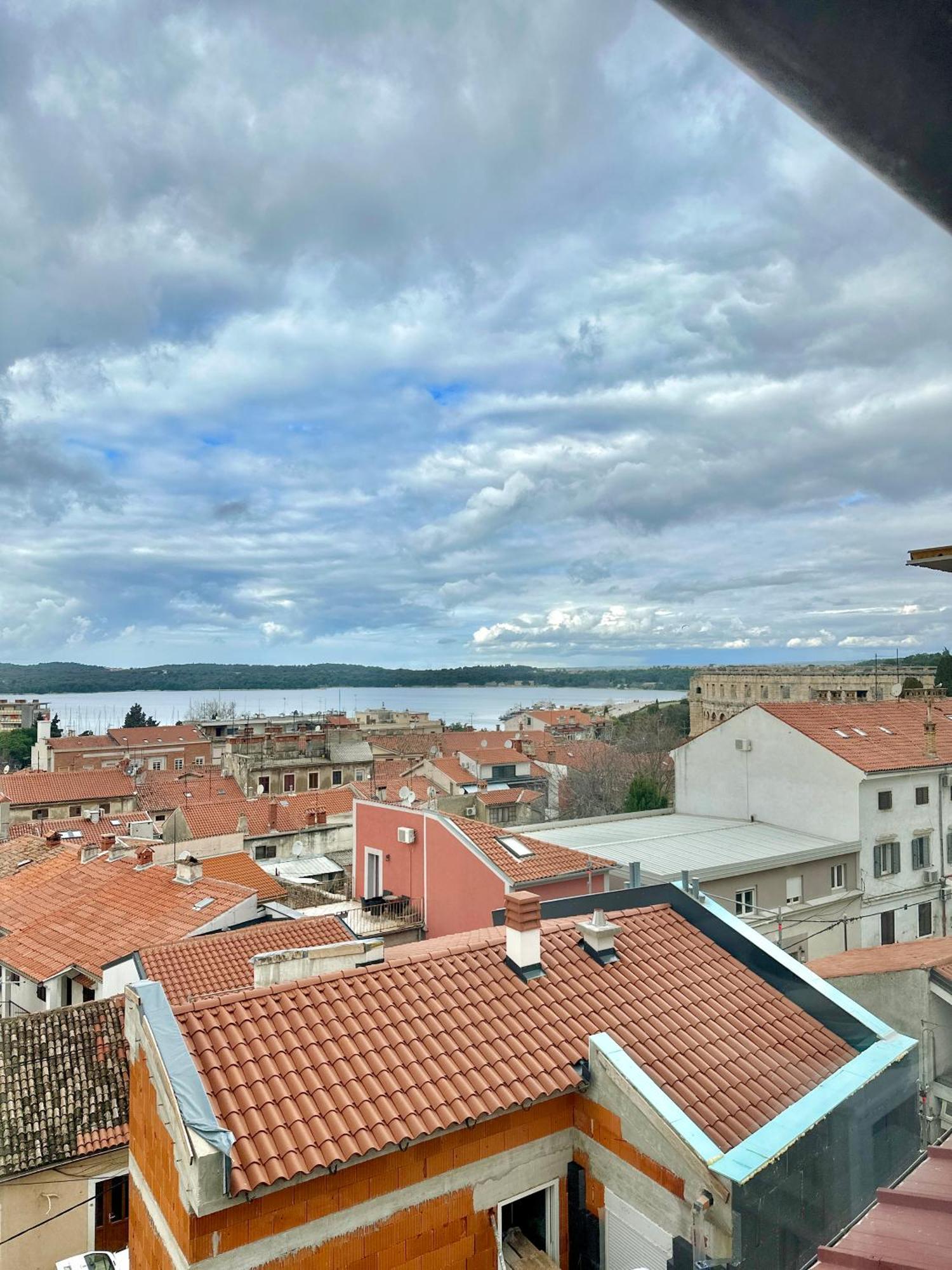 Crolivia Apartments Near Arena, Center Of Pula Exteriér fotografie